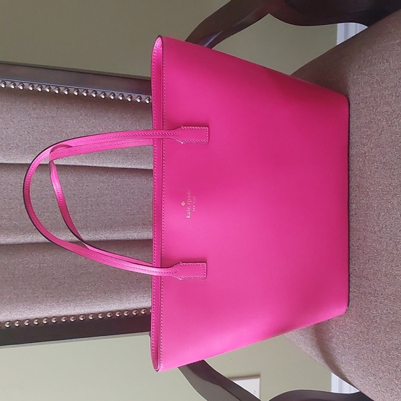 kate spade Handbags - Kate Spade, tote bag, pink color💗, great condition